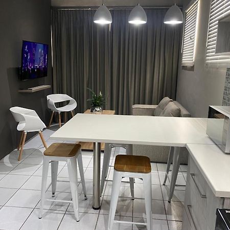 Adventure Apartment - Colchester - 5Km From Elephant Park Ngoại thất bức ảnh