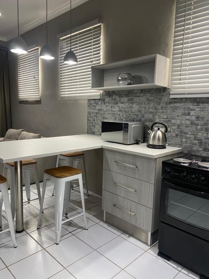 Adventure Apartment - Colchester - 5Km From Elephant Park Ngoại thất bức ảnh