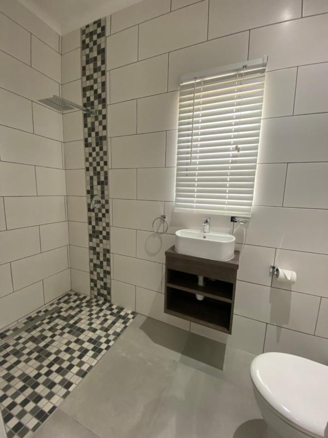 Adventure Apartment - Colchester - 5Km From Elephant Park Ngoại thất bức ảnh